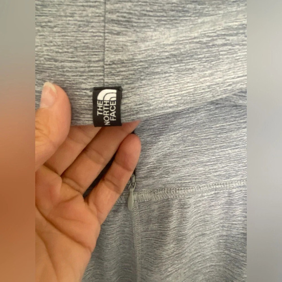 North Face getaway gray walking skirt Medium Hiking Outdoor Gorpcore Feminine - Picture 5 of 6